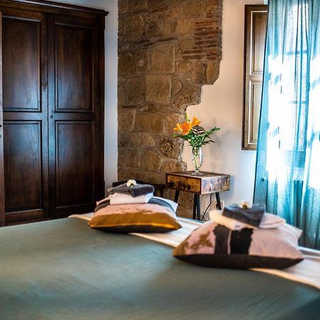 Le Antiche Viste Apartment Питиляно Стая снимка